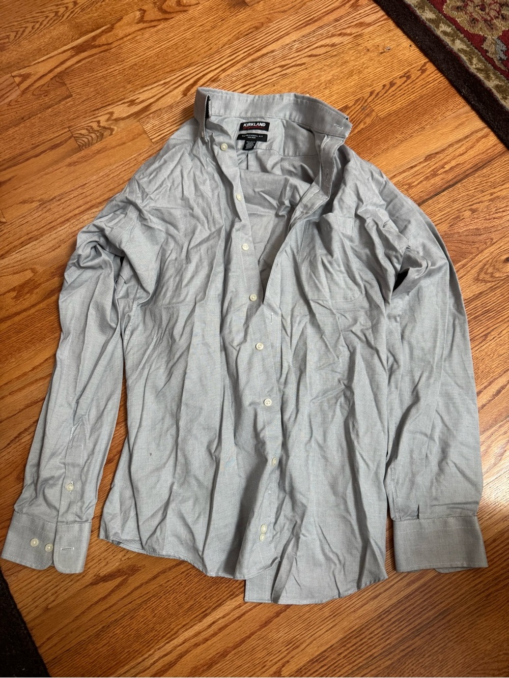 Kirkland Signature Men's Light Gray Long-Sleeve Button-Down Shirt